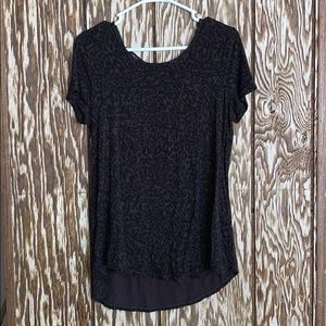 👚 leopard print T-shirt